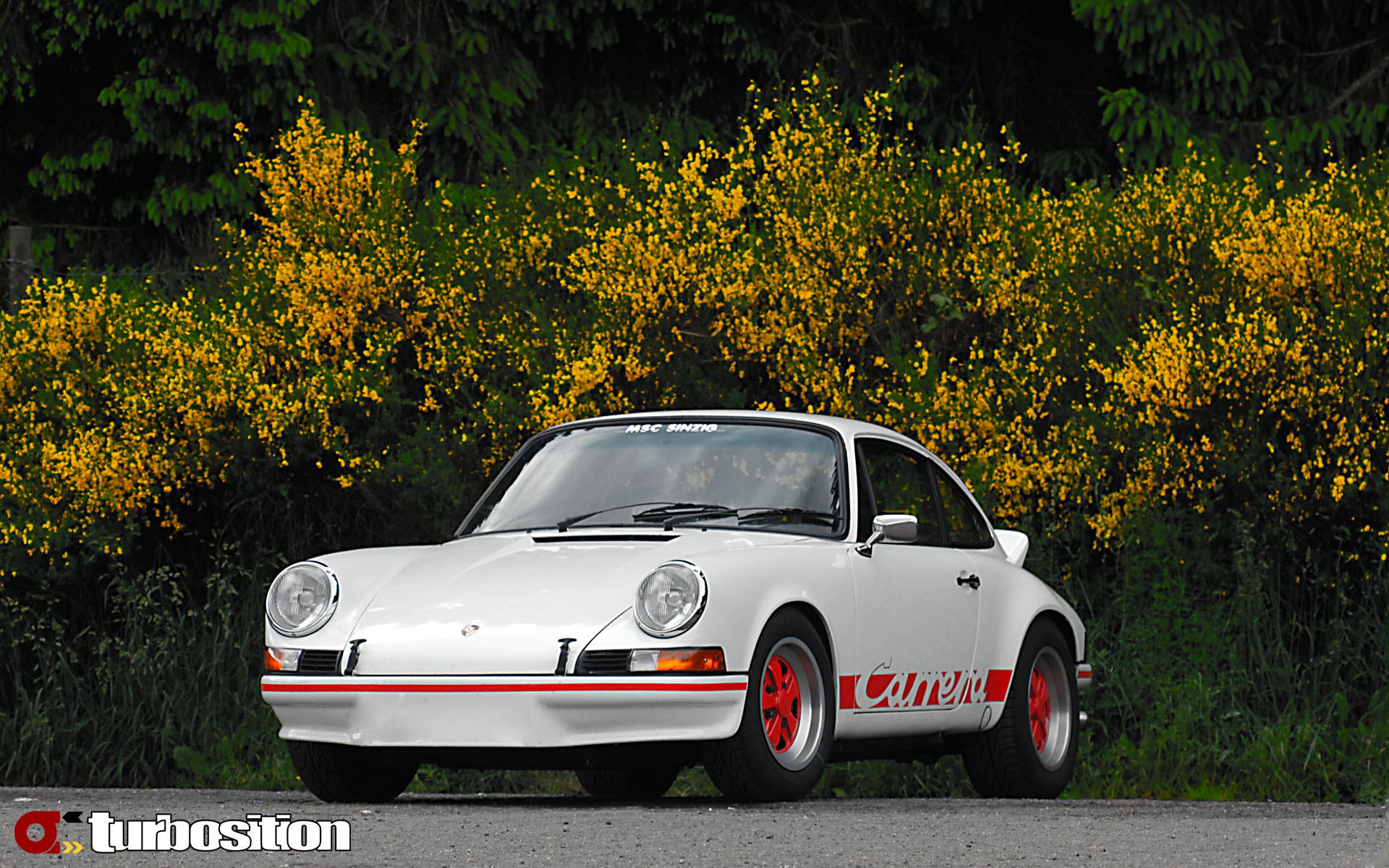 Porsche 911 RS - grandprix white