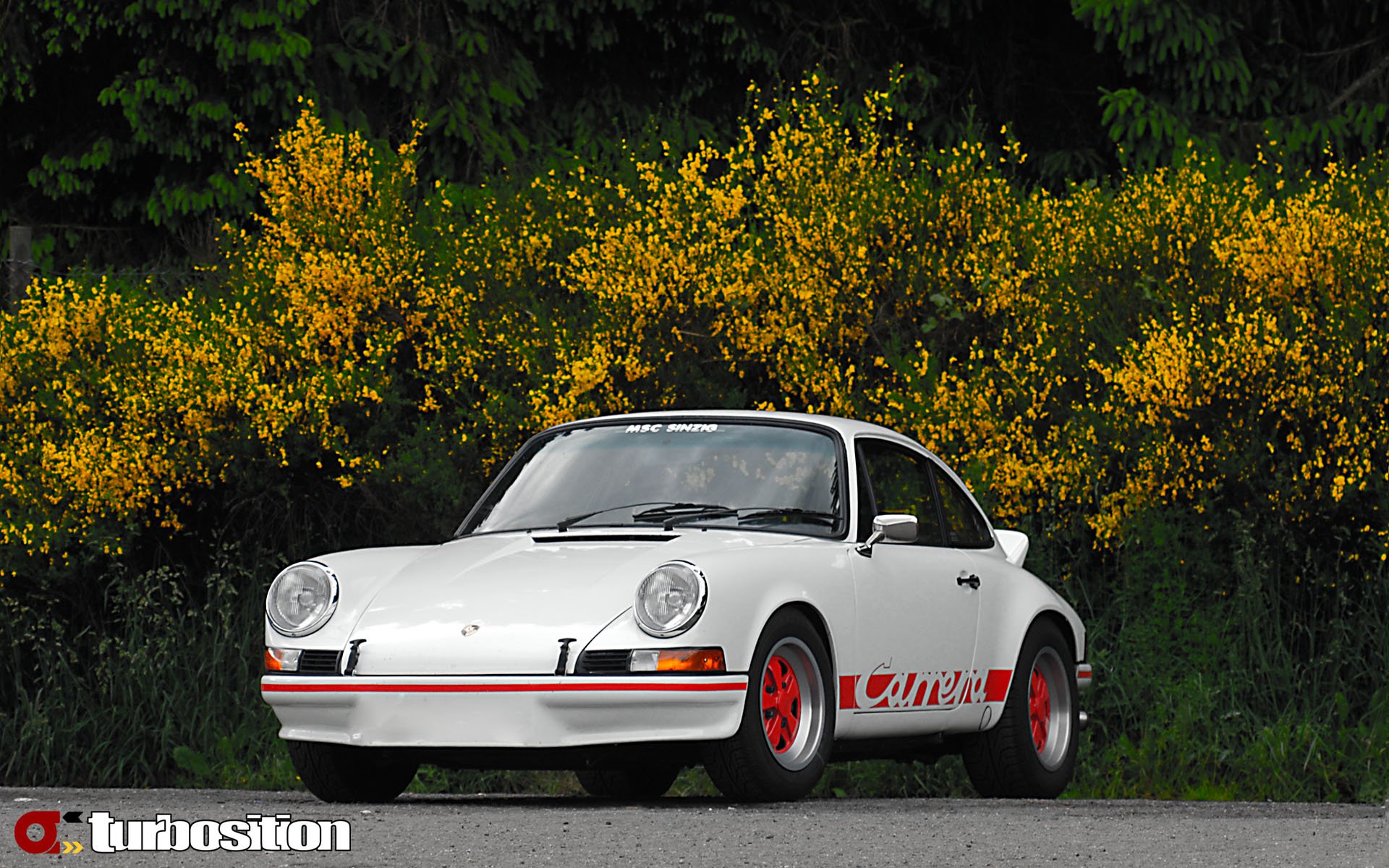 Porsche_911_RS_-_grandprix_white.jpg