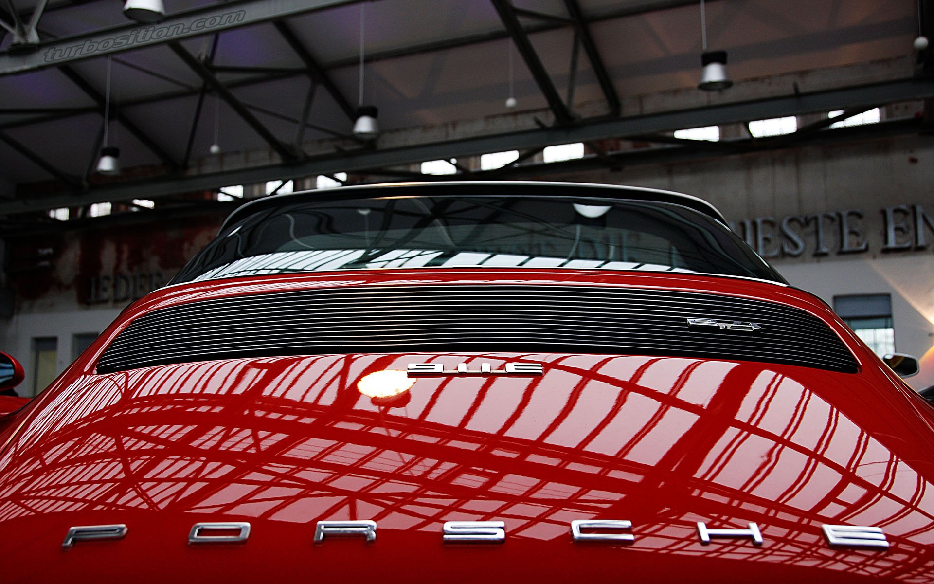 Porsche 911-2,4l red