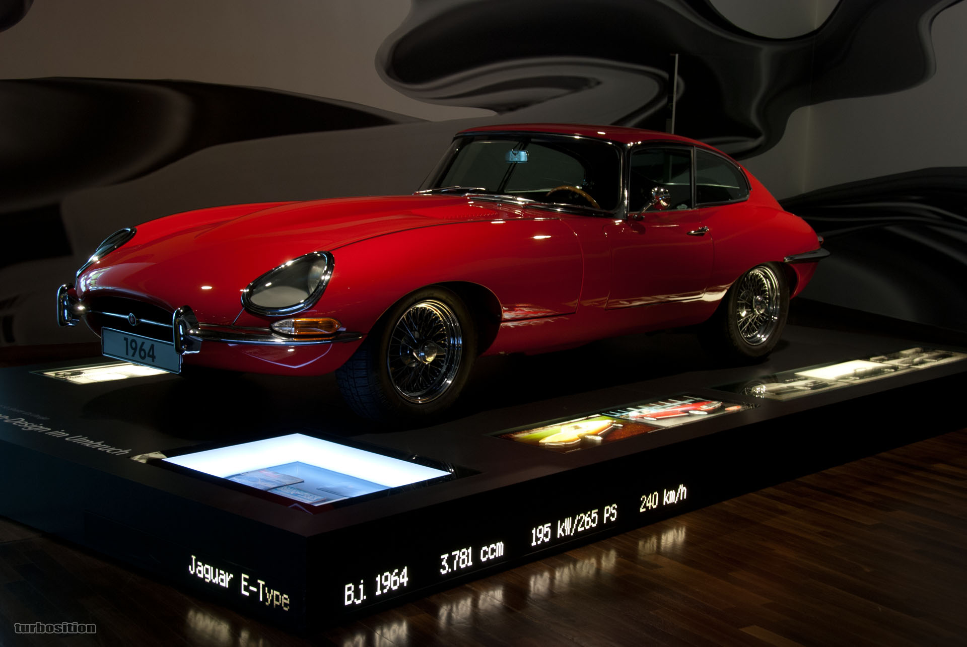 Jaguar E-Type - 1964