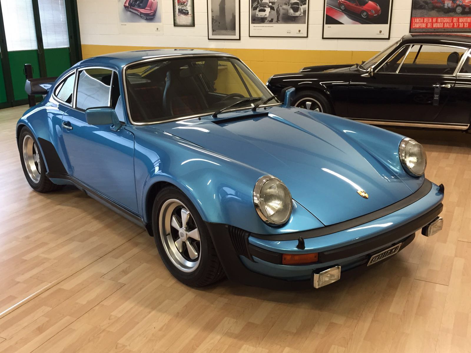 Porsche 930 front (VIN: 9308700259)