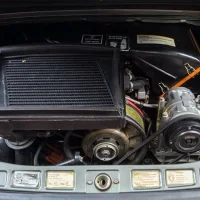 Porsche 930 Cabriolet motor compartment