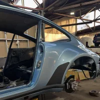 rebuild Porsche 930 - body shop